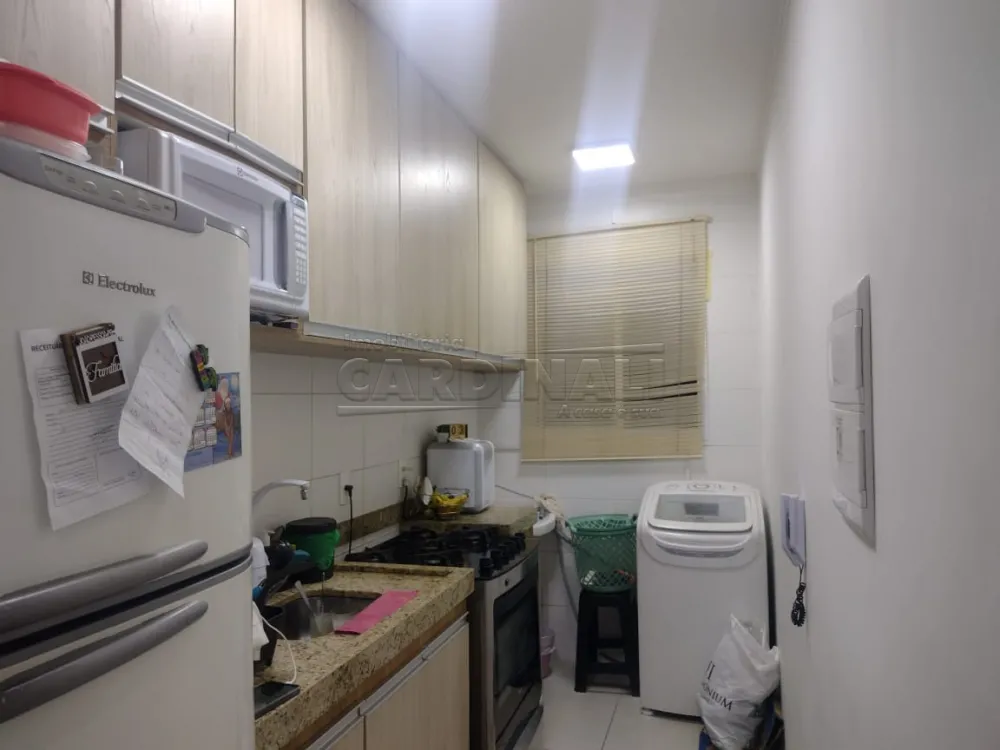 Comprar Apartamento / Padr&atilde;o em S&atilde;o Carlos R$ 260.000,00 - Foto 2