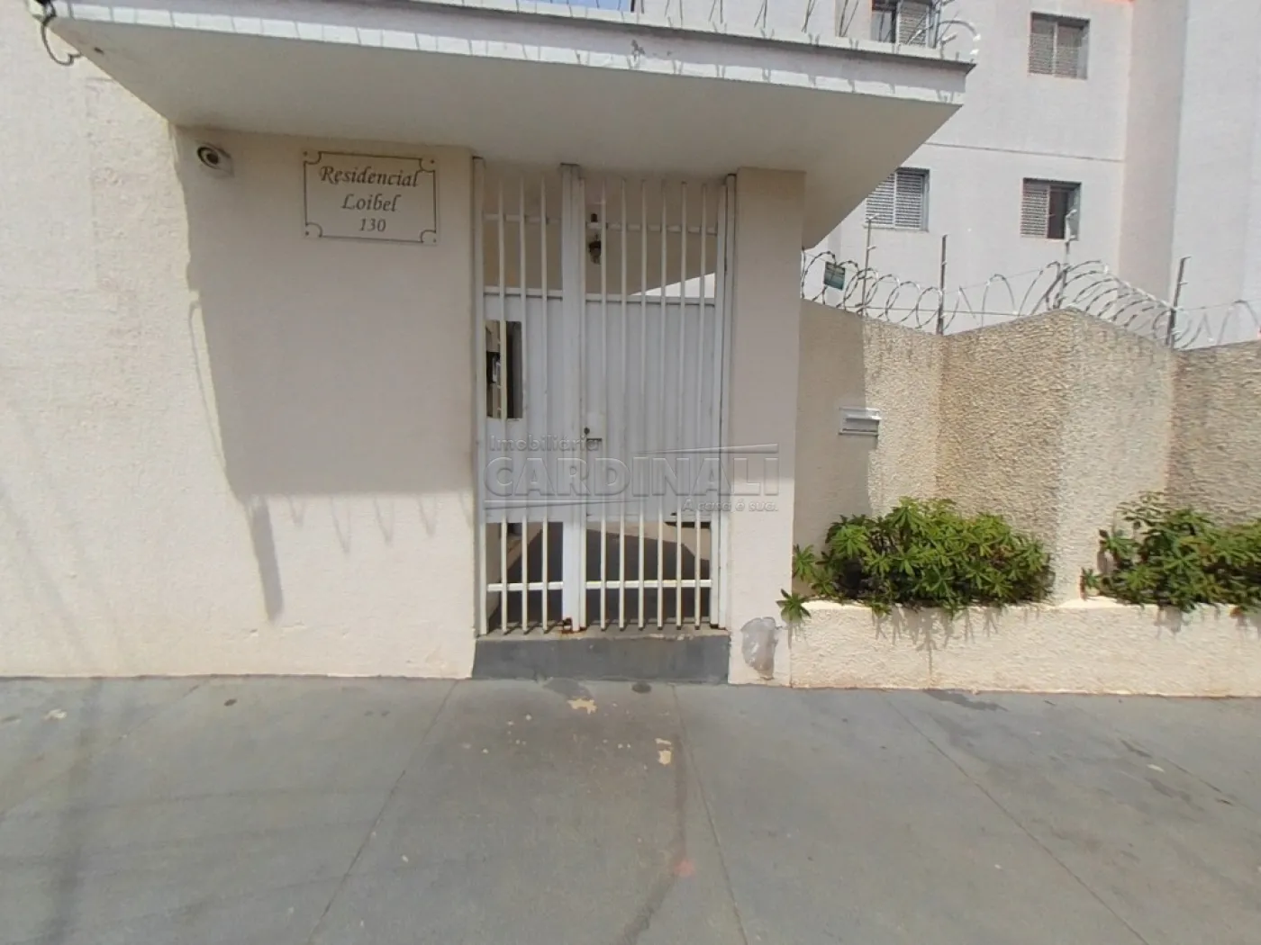 Alugar Apartamento / Padr&atilde;o em S&atilde;o Carlos R$ 1.400,00 - Foto 1