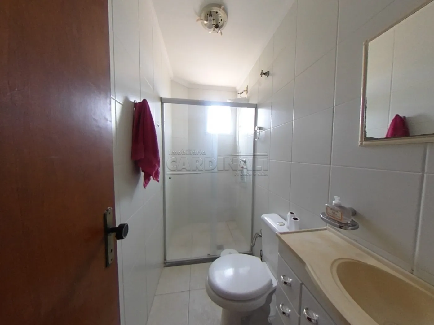 Alugar Apartamento / Padr&atilde;o em S&atilde;o Carlos R$ 1.400,00 - Foto 5