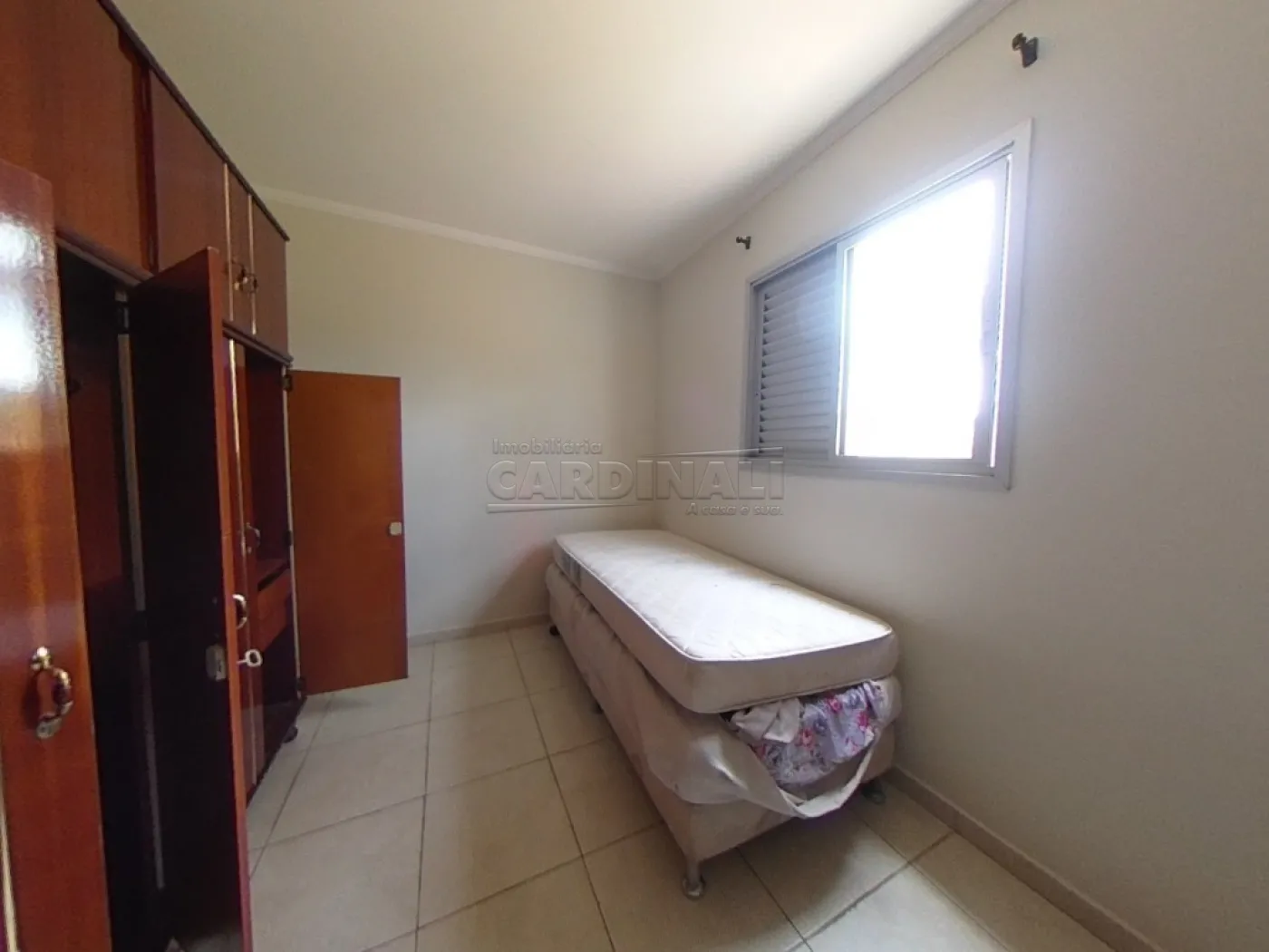 Alugar Apartamento / Padr&atilde;o em S&atilde;o Carlos R$ 1.400,00 - Foto 6