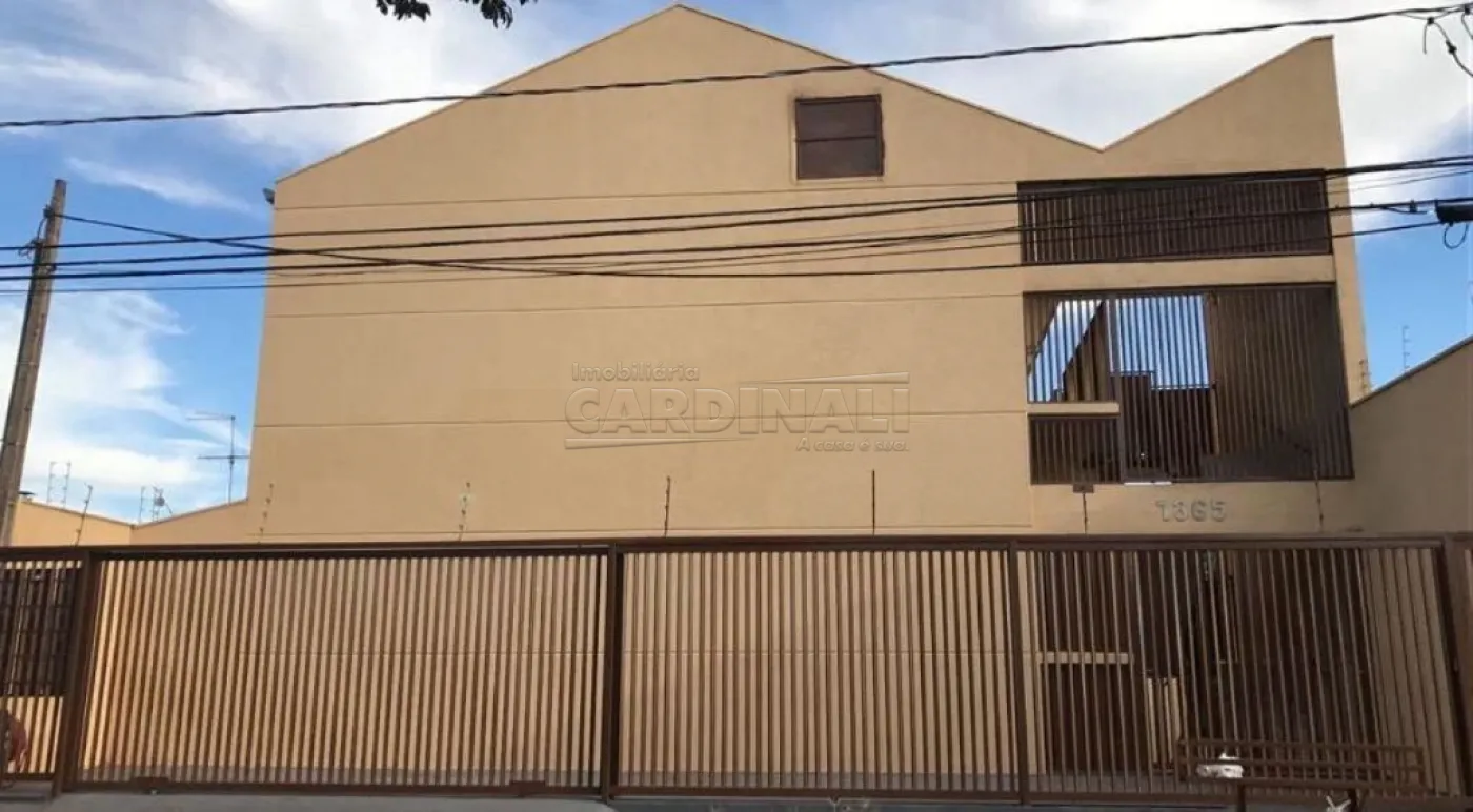 Apartamento / Kitchnet em Araraquara Alugar por R$1.150,00