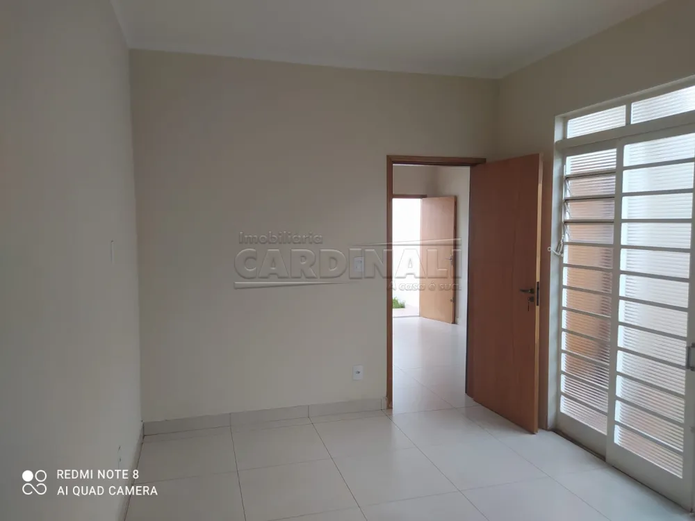 Alugar Casa / Padr&atilde;o em Araraquara R$ 1.700,00 - Foto 5