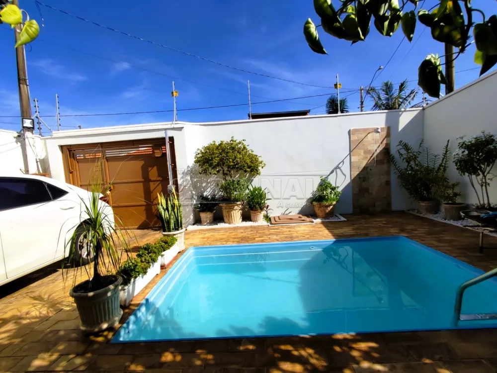 Alugar Casa / Padr&atilde;o em Ibat&eacute; R$ 2.300,00 - Foto 2