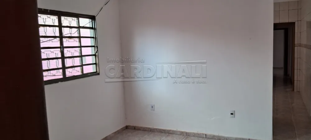 Alugar Casa / Padr&atilde;o em Araraquara R$ 850,00 - Foto 4
