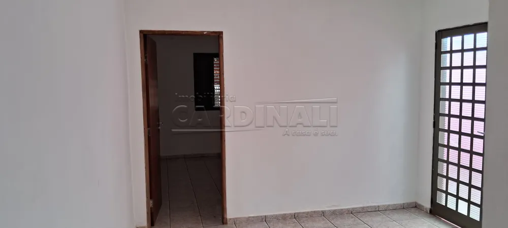 Alugar Casa / Padr&atilde;o em Araraquara R$ 850,00 - Foto 3