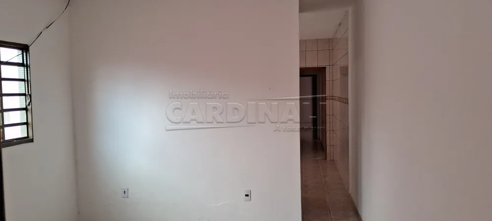 Alugar Casa / Padr&atilde;o em Araraquara R$ 850,00 - Foto 5