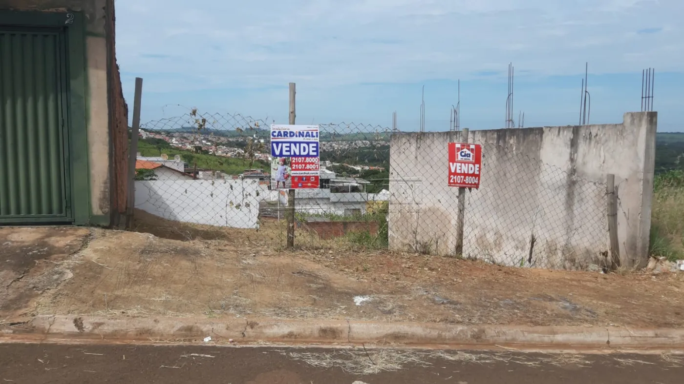 Terreno / Padr&atilde;o em S&atilde;o Carlos 
