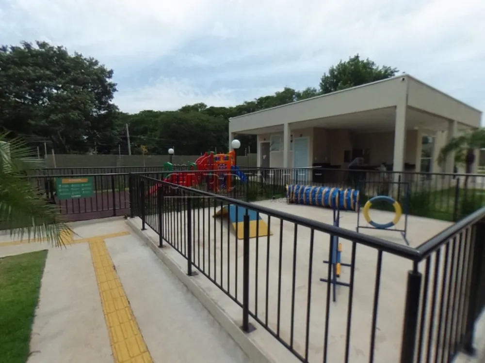 Alugar Apartamento / Padr&atilde;o em S&atilde;o Carlos R$ 1.556,00 - Foto 3