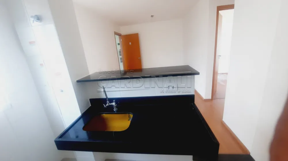 Alugar Apartamento / Padr&atilde;o em S&atilde;o Carlos R$ 1.556,00 - Foto 8