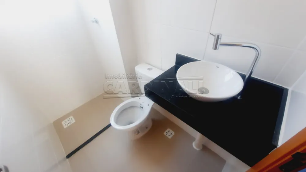 Alugar Apartamento / Padr&atilde;o em S&atilde;o Carlos R$ 1.556,00 - Foto 14