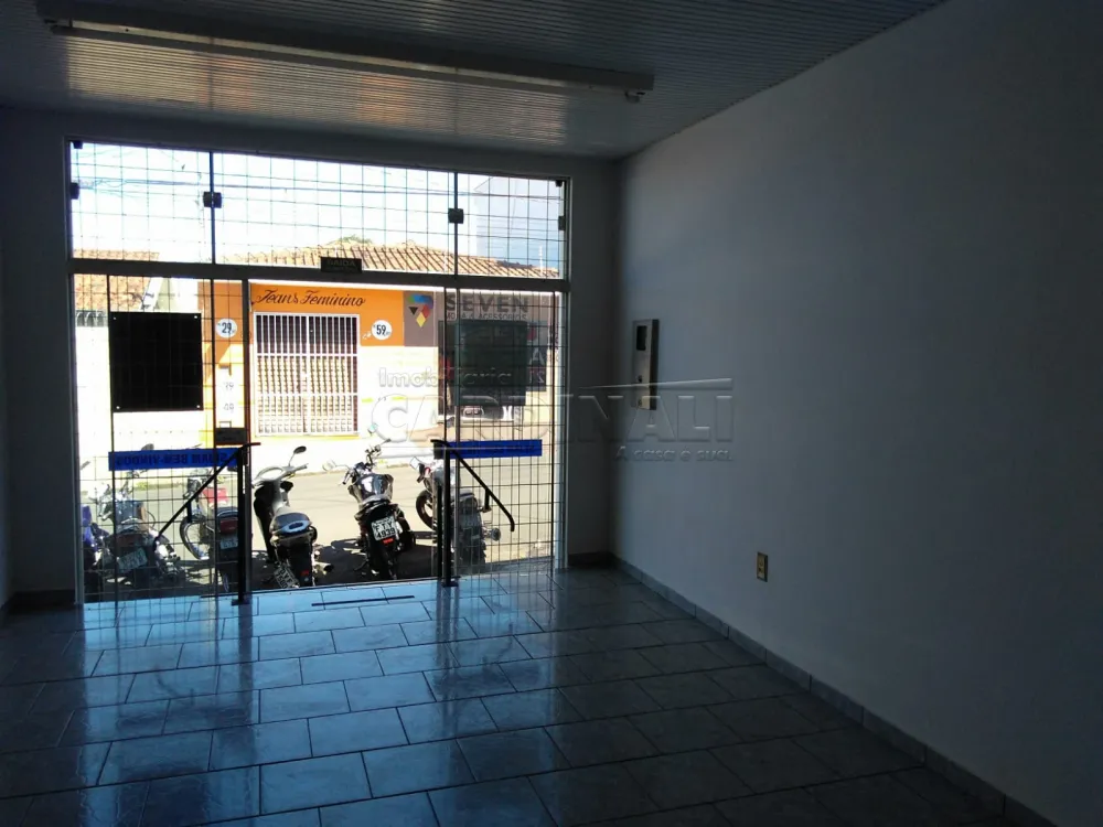 Comprar Casa / Padr&atilde;o em S&atilde;o Carlos R$ 650.000,00 - Foto 4