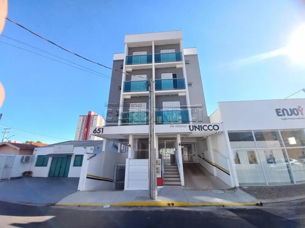 Alugar Apartamento / Padr&atilde;o em S&atilde;o Carlos R$ 1.600,00 - Foto 1