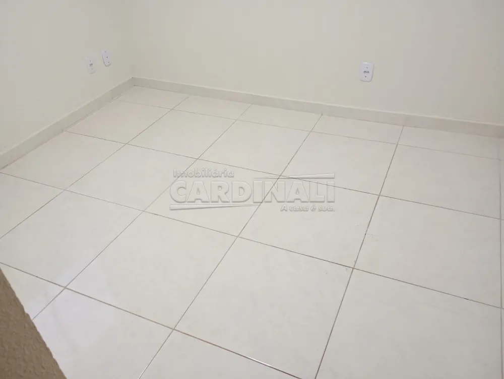 Comprar Apartamento / Padr&atilde;o em Araraquara R$ 130.000,00 - Foto 11