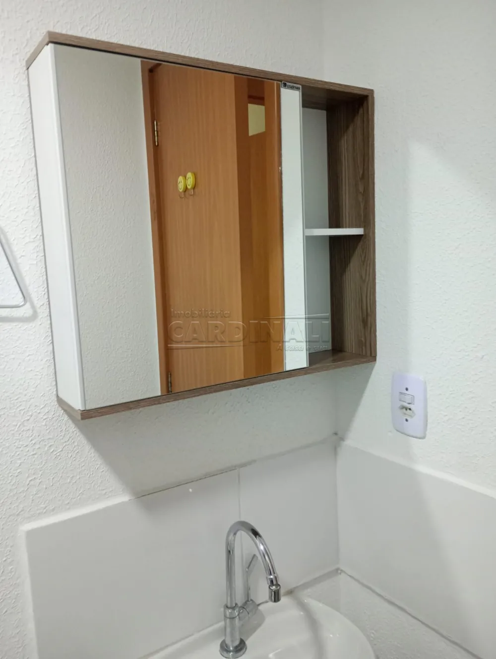 Comprar Apartamento / Padr&atilde;o em Araraquara R$ 130.000,00 - Foto 8