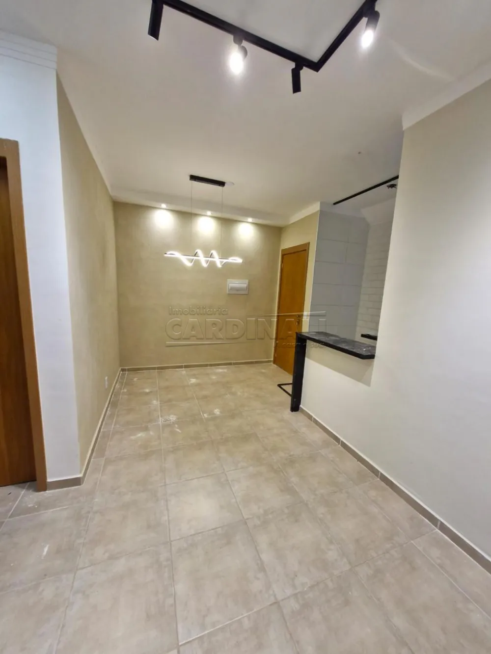 Comprar Apartamento / Padr&atilde;o em S&atilde;o Carlos R$ 310.000,00 - Foto 1