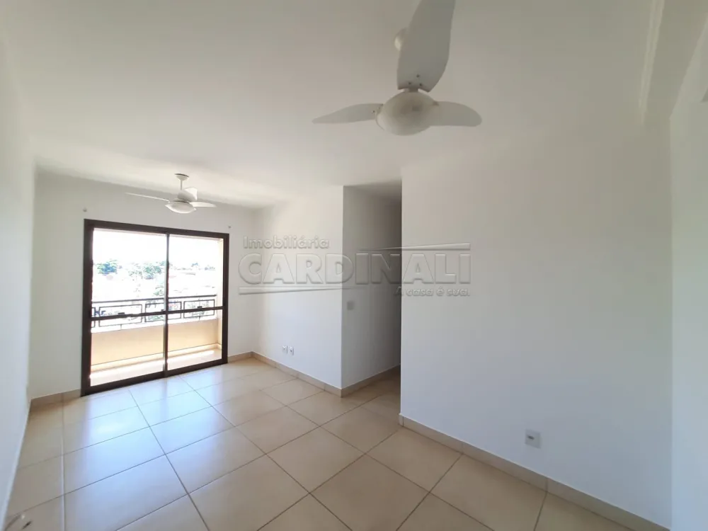 Alugar Apartamento / Padr&atilde;o em Araraquara R$ 1.990,00 - Foto 3