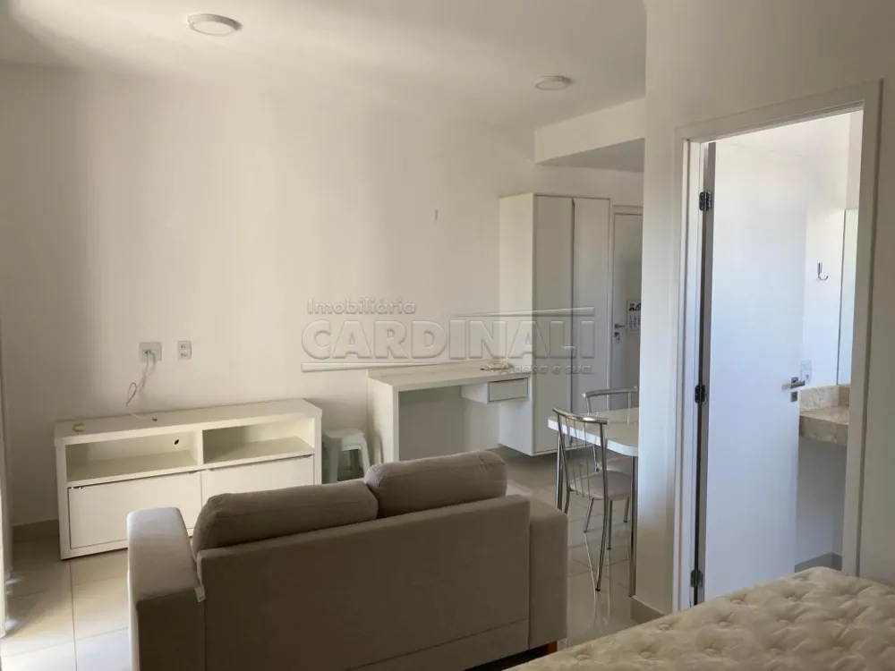 Comprar Apartamento / Padr&atilde;o em Araraquara R$ 300.000,00 - Foto 8