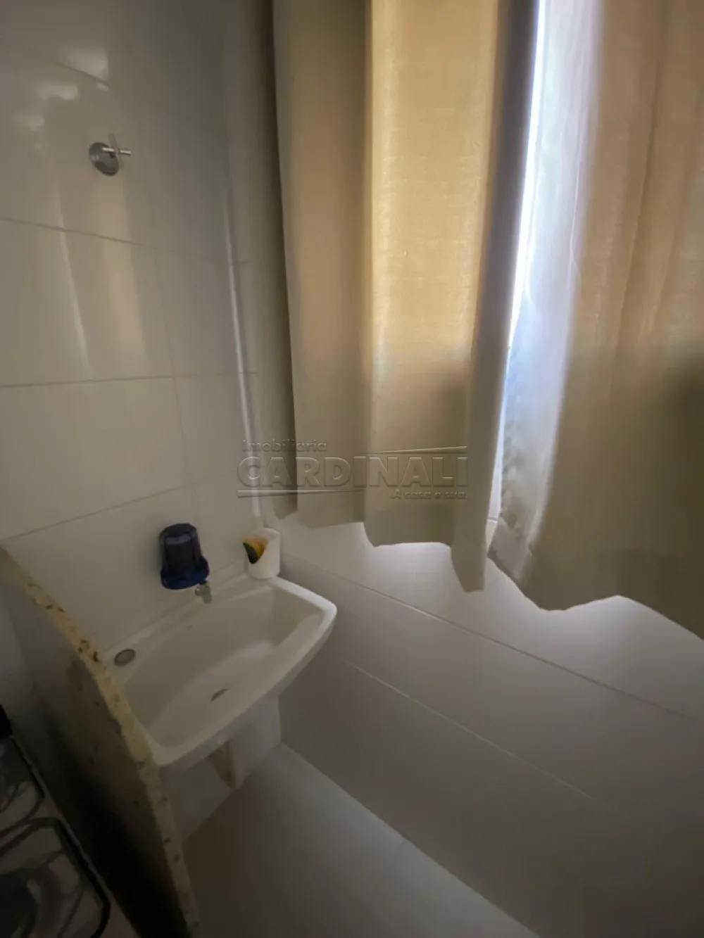 Comprar Apartamento / Padr&atilde;o em Araraquara R$ 300.000,00 - Foto 16