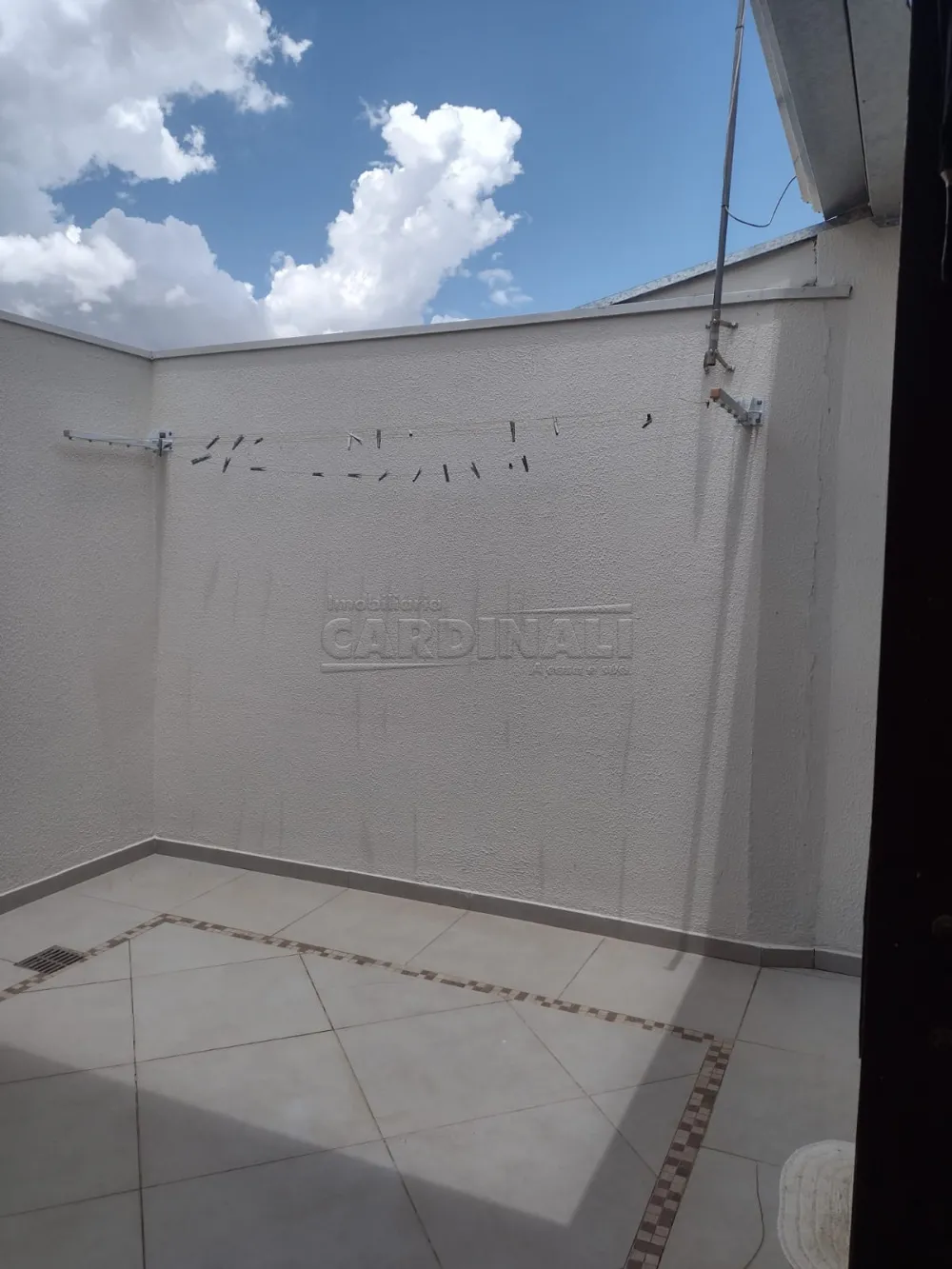 Comprar Casa / Condom&iacute;nio em S&atilde;o Carlos R$ 320.000,00 - Foto 2