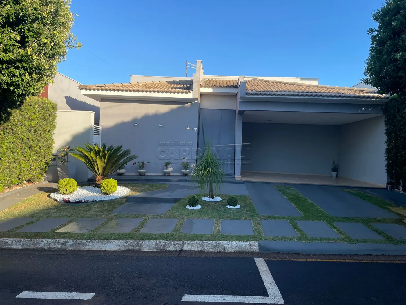 Casa / Condom&iacute;nio em Araraquara Alugar por R$4.200,00