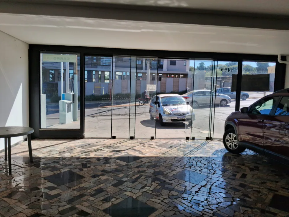 Comercial / Salão em Araraquara Alugar por R$6.500,00