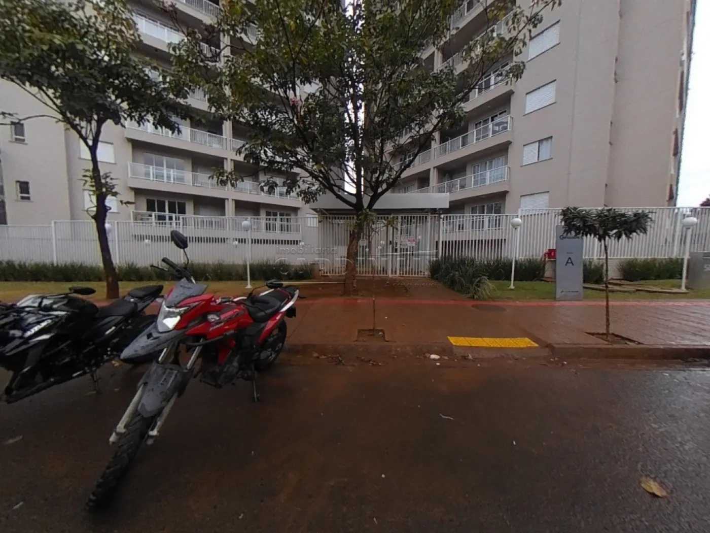 Apartamento / Padr&atilde;o em S&atilde;o Carlos 