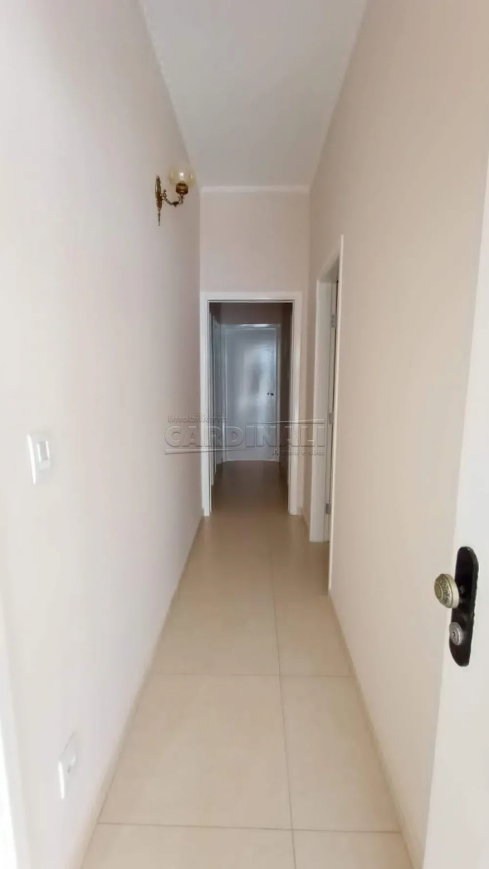 Comprar Casa / Padr&atilde;o em Araraquara R$ 560.000,00 - Foto 11