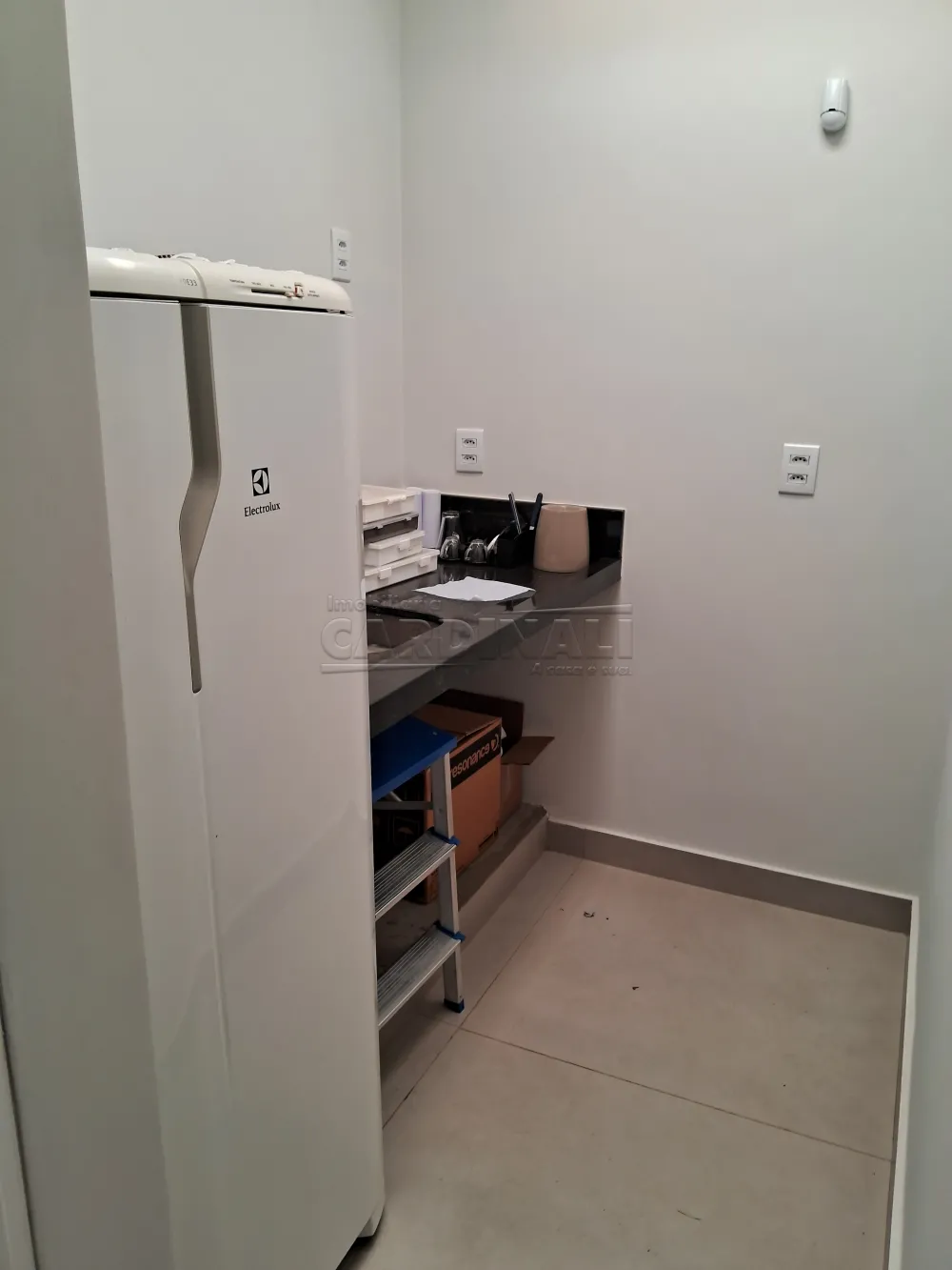 Alugar Comercial / Sala em Araraquara R$ 1.100,00 - Foto 5