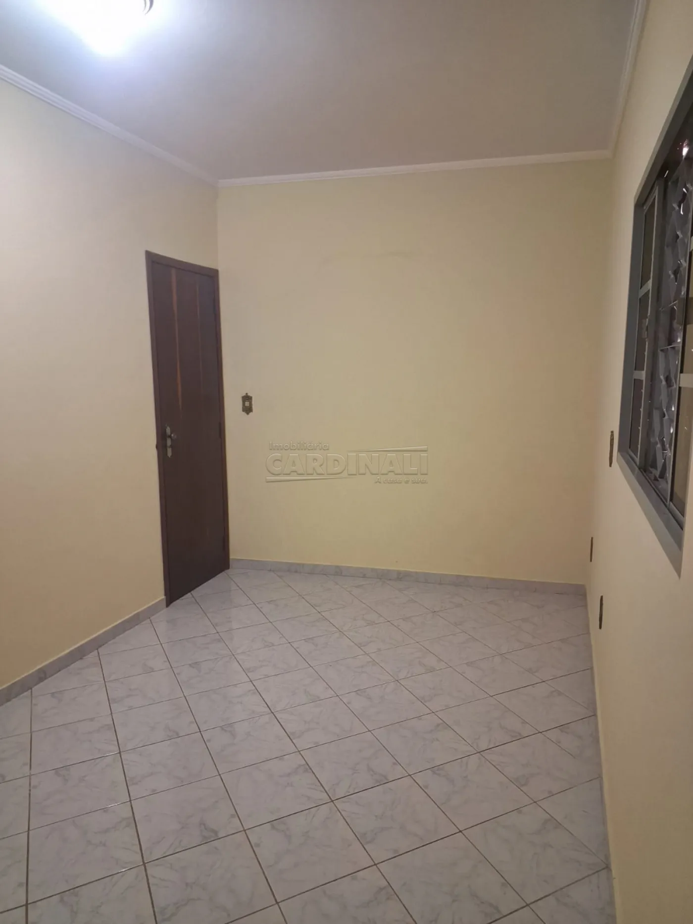 Alugar Casa / Padr&atilde;o em S&atilde;o Carlos R$ 2.500,00 - Foto 4