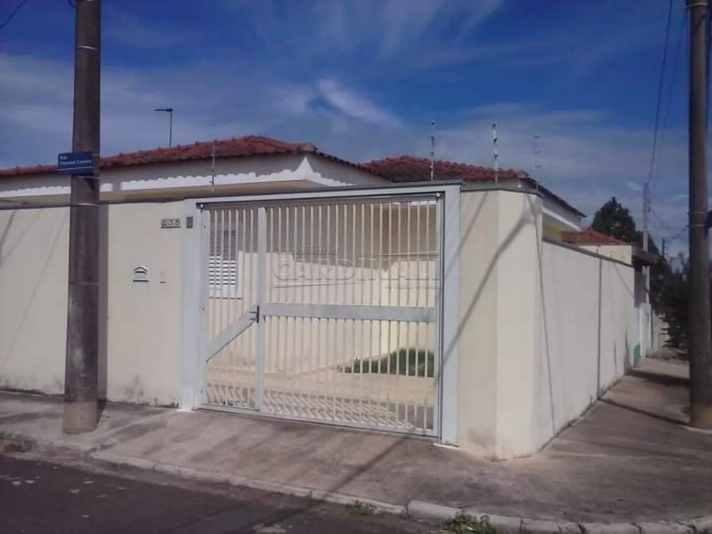 Casa / Padr&atilde;o em S&atilde;o Carlos Alugar por R$1.450,00