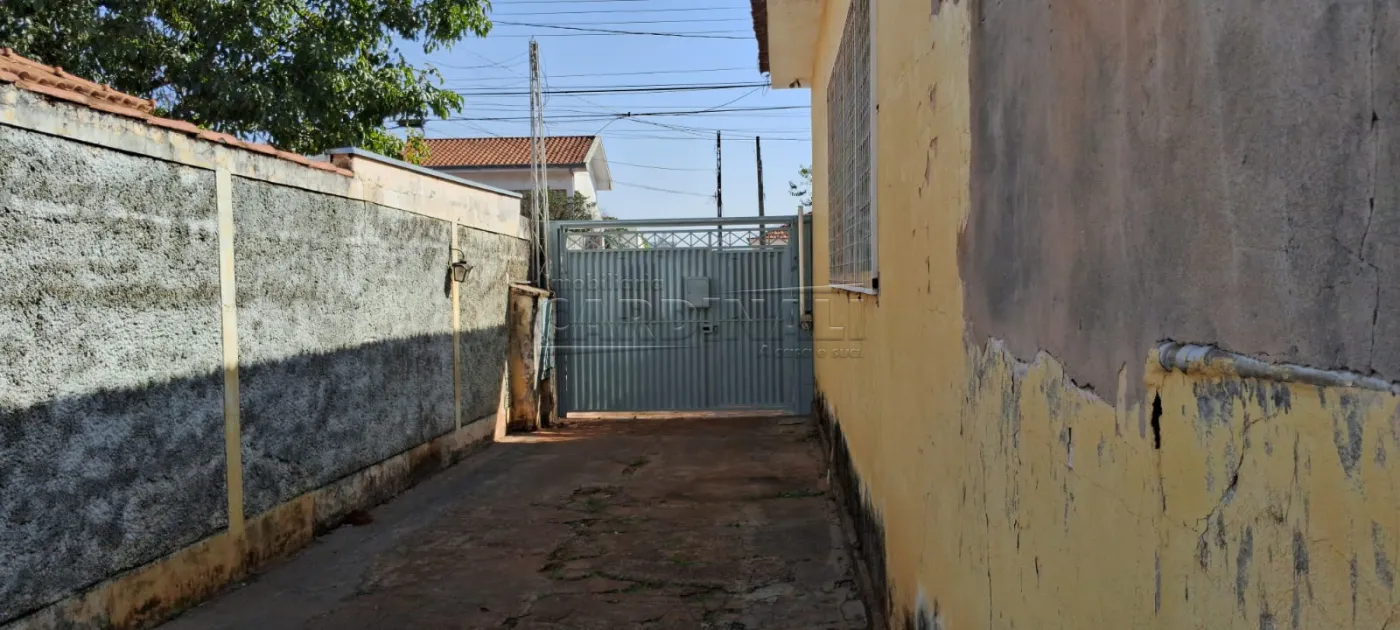 Casa / Padr&atilde;o em Araraquara Alugar por R$2.000,00