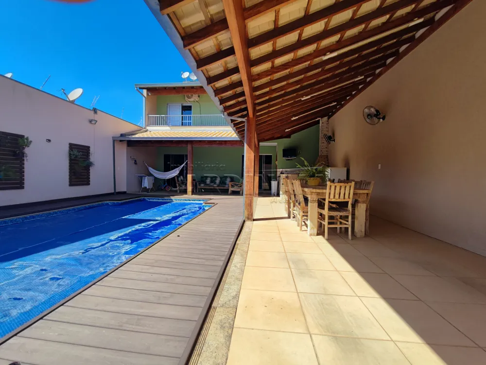 Comprar Casa / Sobrado em Araraquara R$ 695.000,00 - Foto 2