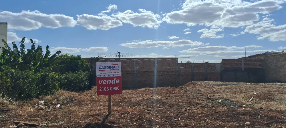 Comprar Terreno / Padr&atilde;o em Araraquara R$ 140.000,00 - Foto 1