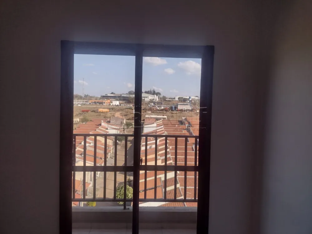 Alugar Apartamento / Padr&atilde;o em S&atilde;o Carlos R$ 1.000,00 - Foto 5
