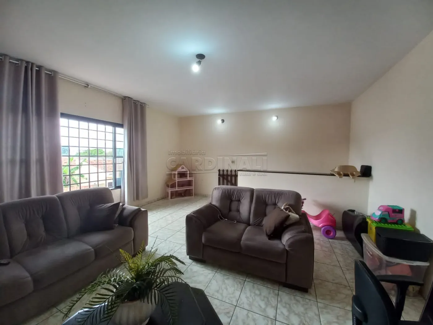 Comprar Casa / Padr&atilde;o em S&atilde;o Carlos R$ 320.000,00 - Foto 3