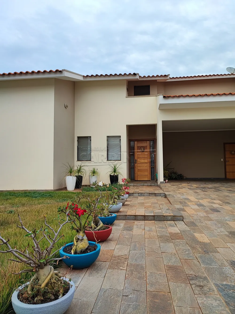 Comprar Casa / Condom&iacute;nio em Araraquara R$ 850.000,00 - Foto 3