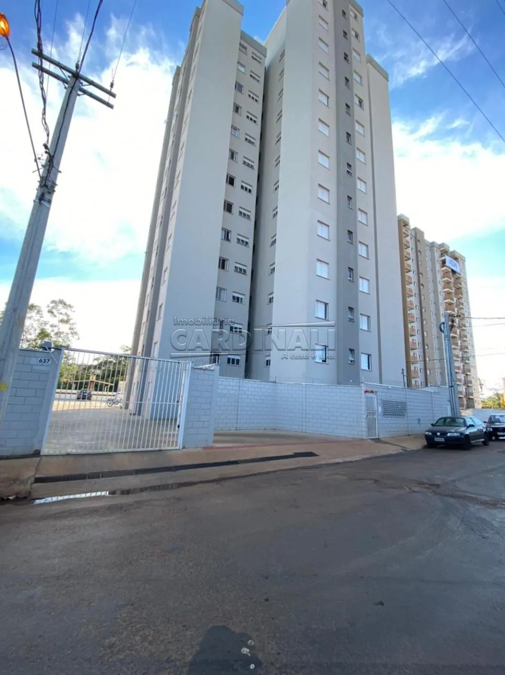 Alugar Apartamento / Padr&atilde;o em S&atilde;o Carlos R$ 1.778,00 - Foto 1