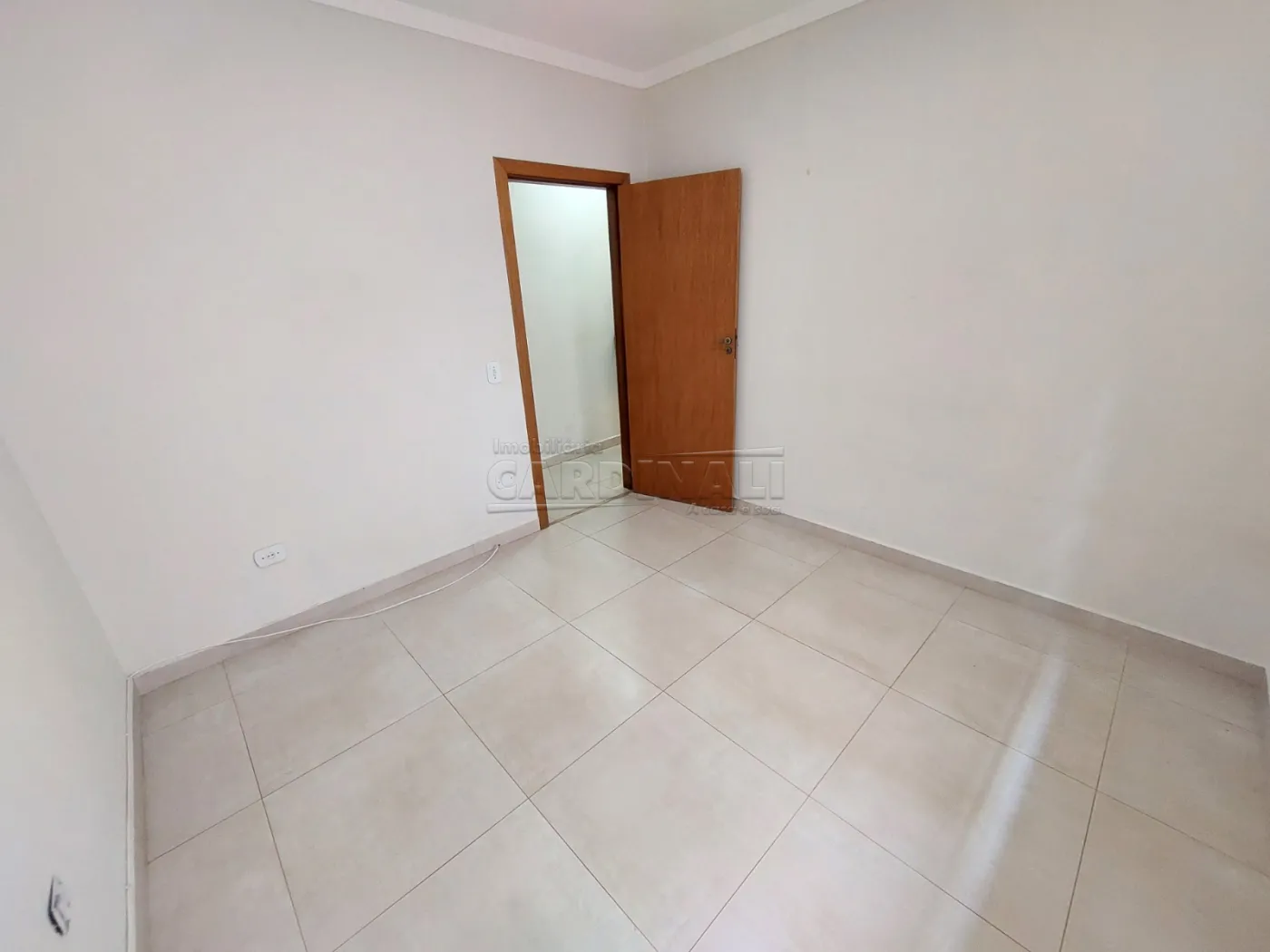 Alugar Casa / Padr&atilde;o em S&atilde;o Carlos R$ 1.556,00 - Foto 13