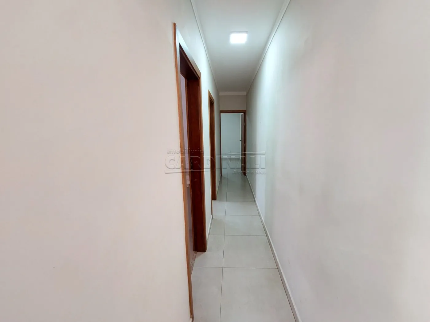 Alugar Casa / Padr&atilde;o em S&atilde;o Carlos R$ 1.556,00 - Foto 6