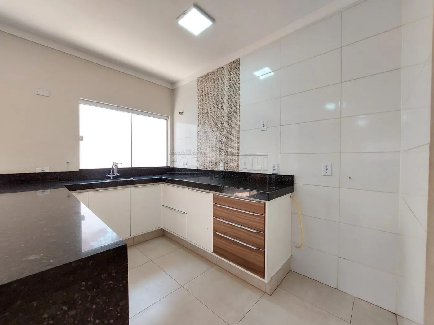 Alugar Casa / Padr&atilde;o em S&atilde;o Carlos R$ 1.556,00 - Foto 5