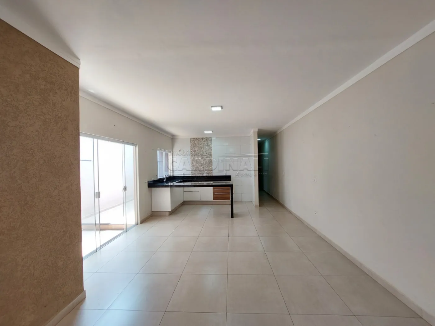 Alugar Casa / Padr&atilde;o em S&atilde;o Carlos R$ 1.556,00 - Foto 4