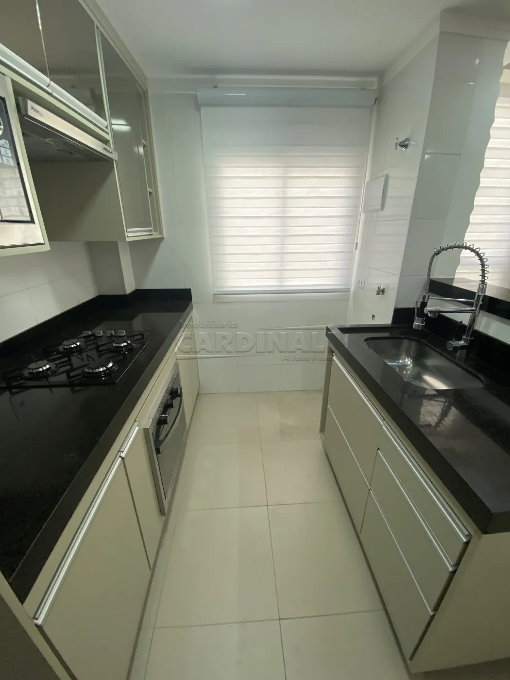 Alugar Apartamento / Padr&atilde;o em S&atilde;o Carlos R$ 1.112,00 - Foto 6