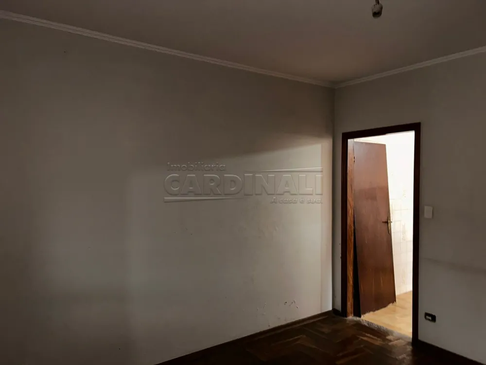 Alugar Casa / Padr&atilde;o em S&atilde;o Carlos R$ 1.667,00 - Foto 4
