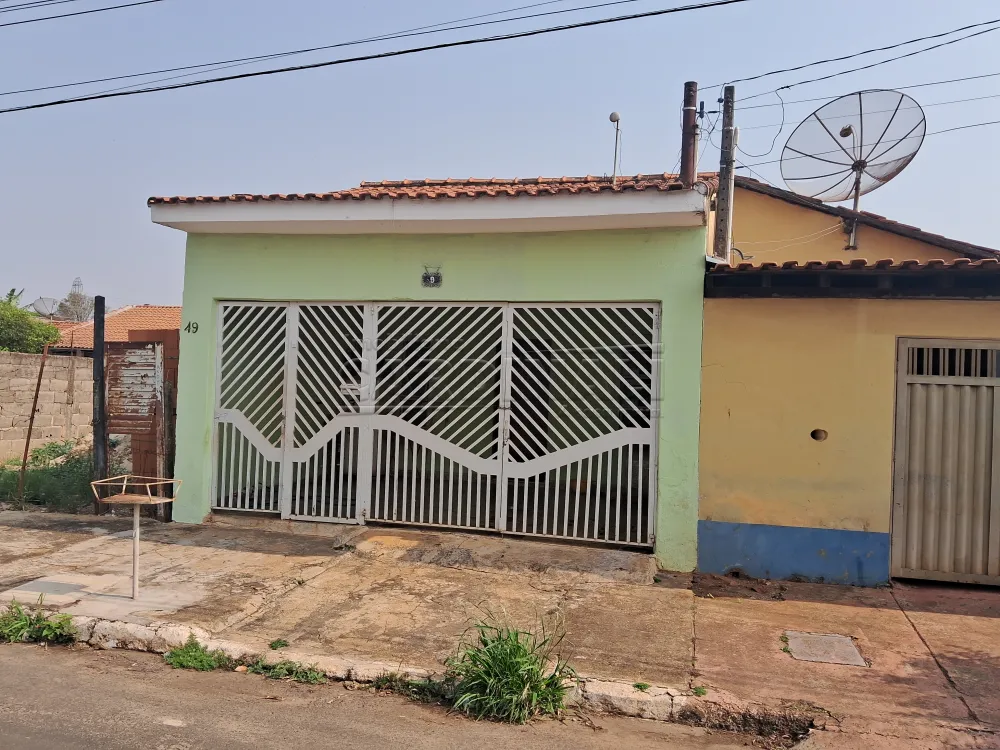 Comprar Casa / Padr&atilde;o em Guatapar&aacute; R$ 180.000,00 - Foto 2
