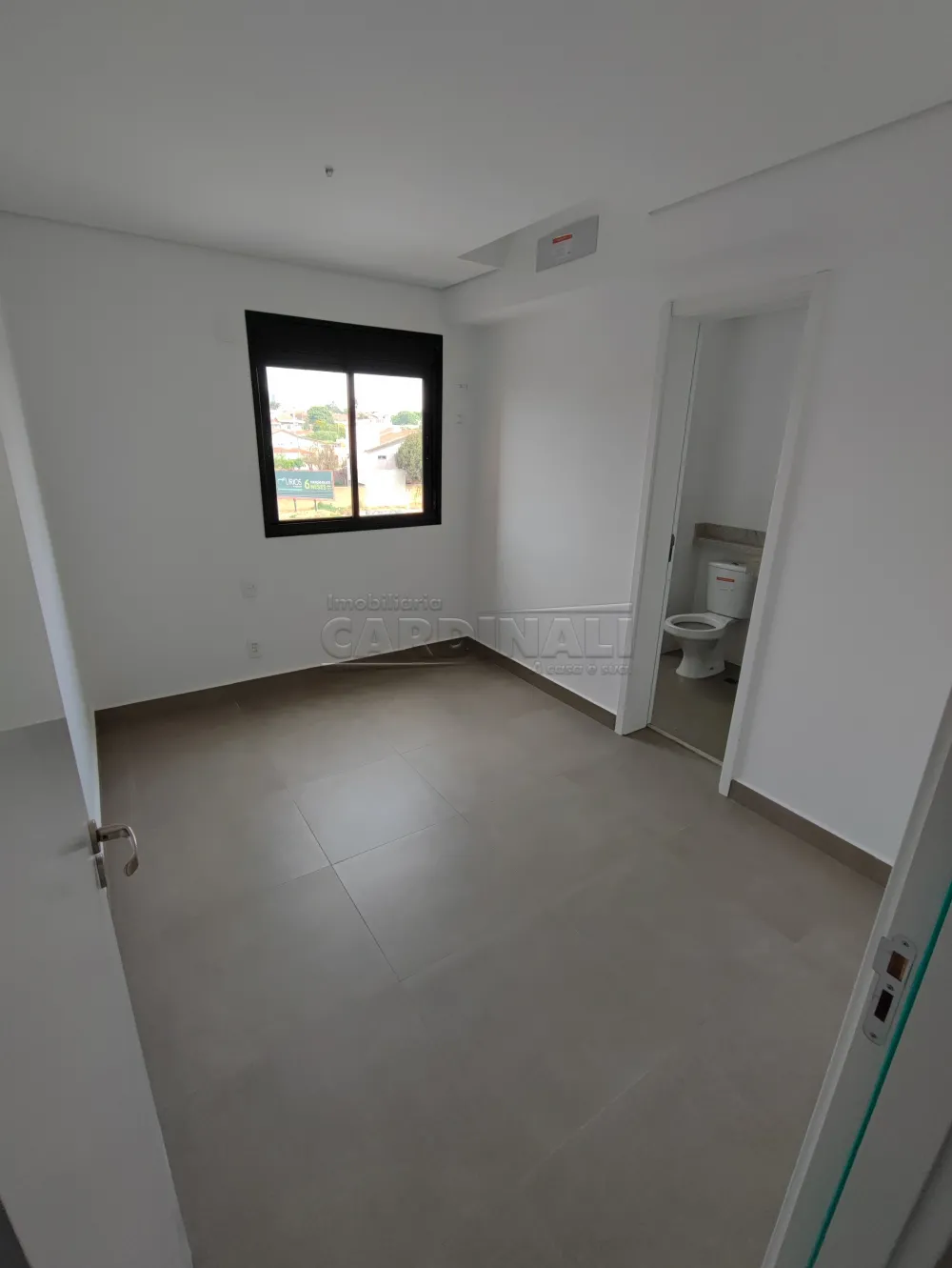Comprar Apartamento / Padr&atilde;o em Araraquara R$ 580.000,00 - Foto 6