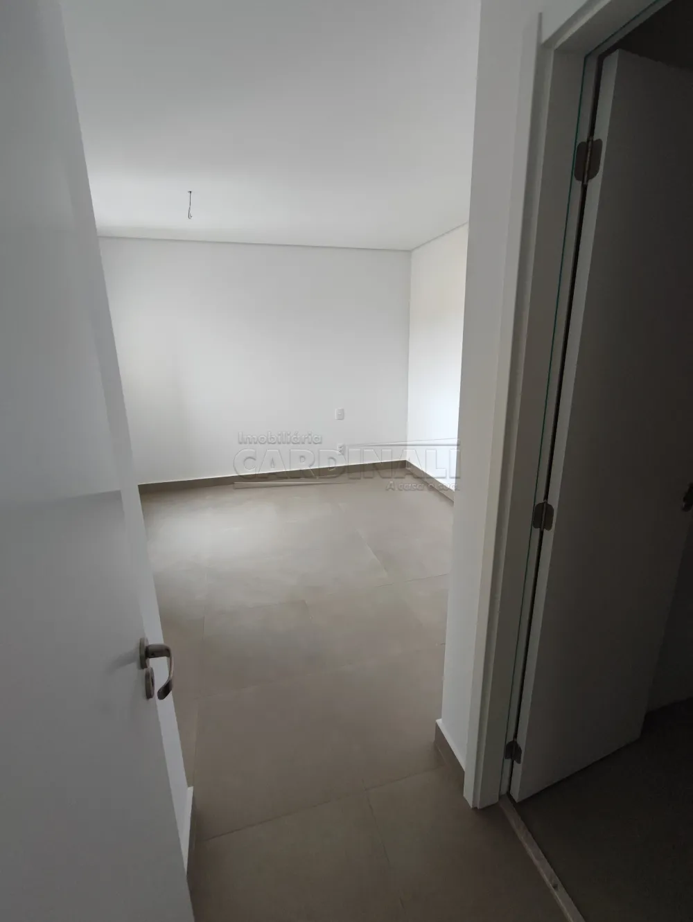 Comprar Apartamento / Padr&atilde;o em Araraquara R$ 580.000,00 - Foto 10