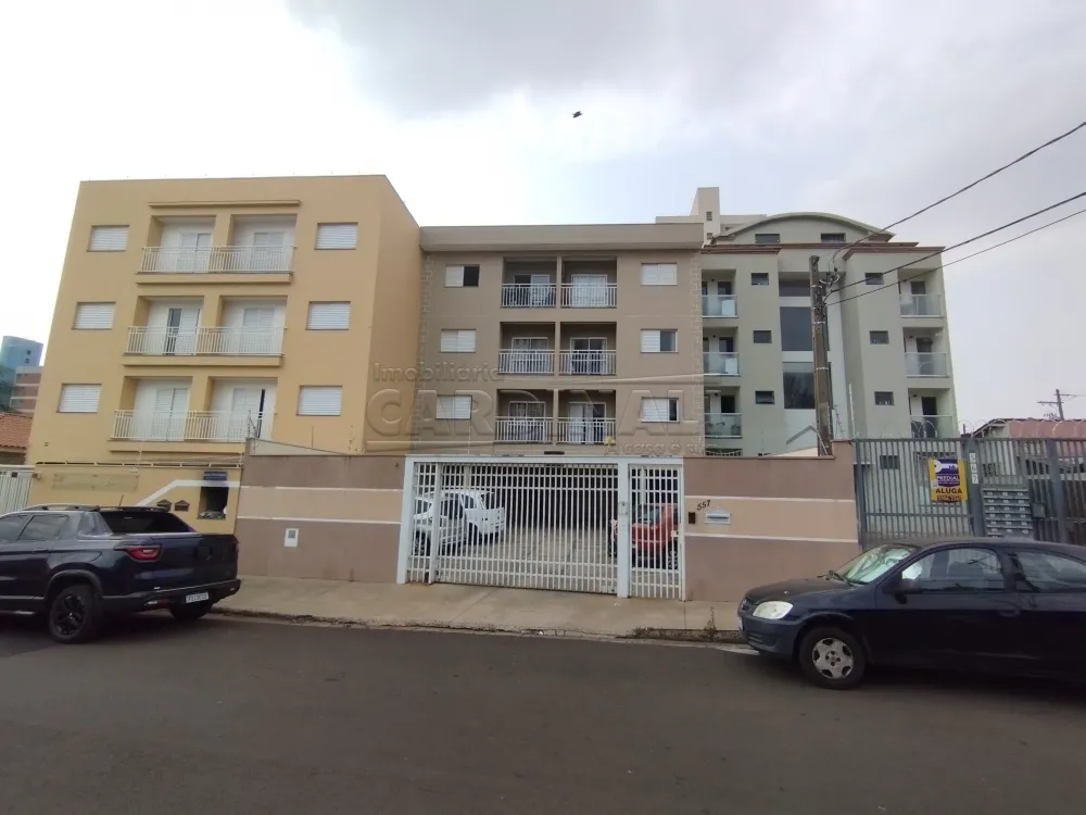 Alugar Apartamento / Padr&atilde;o em S&atilde;o Carlos R$ 1.278,00 - Foto 1