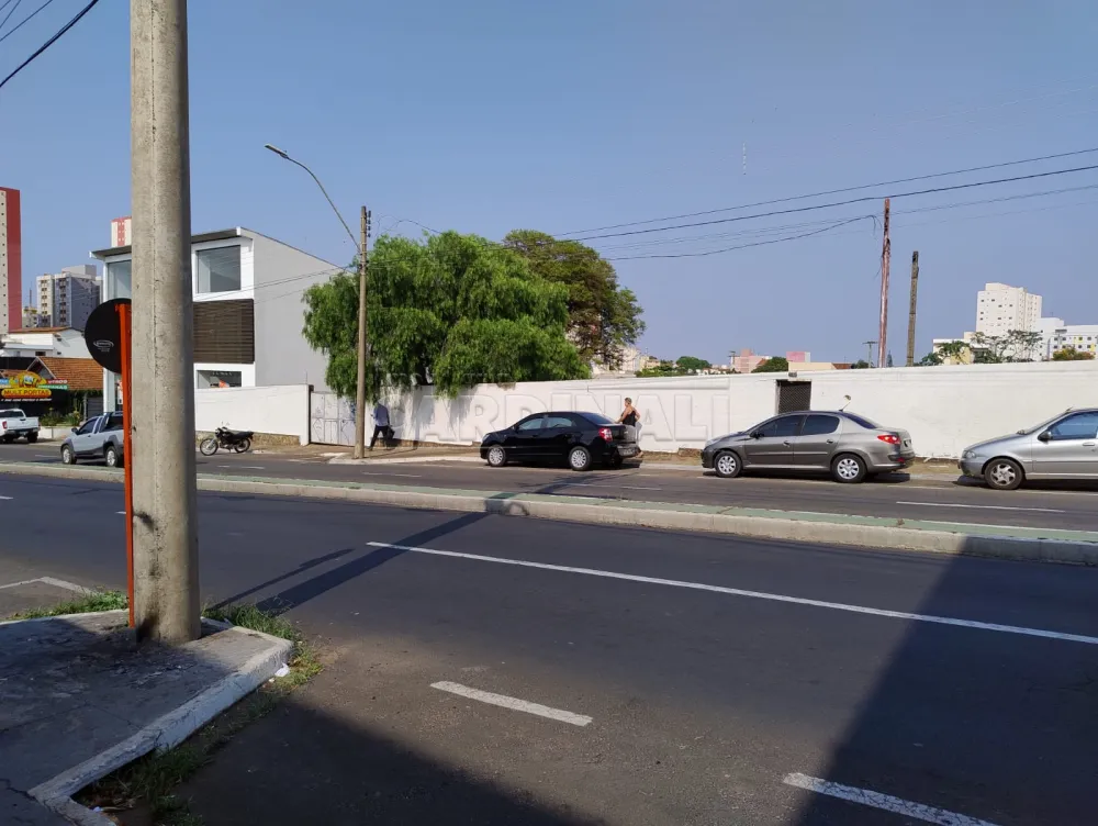 Alugar Comercial / Terreno em S&atilde;o Carlos R$ 25.000,00 - Foto 1