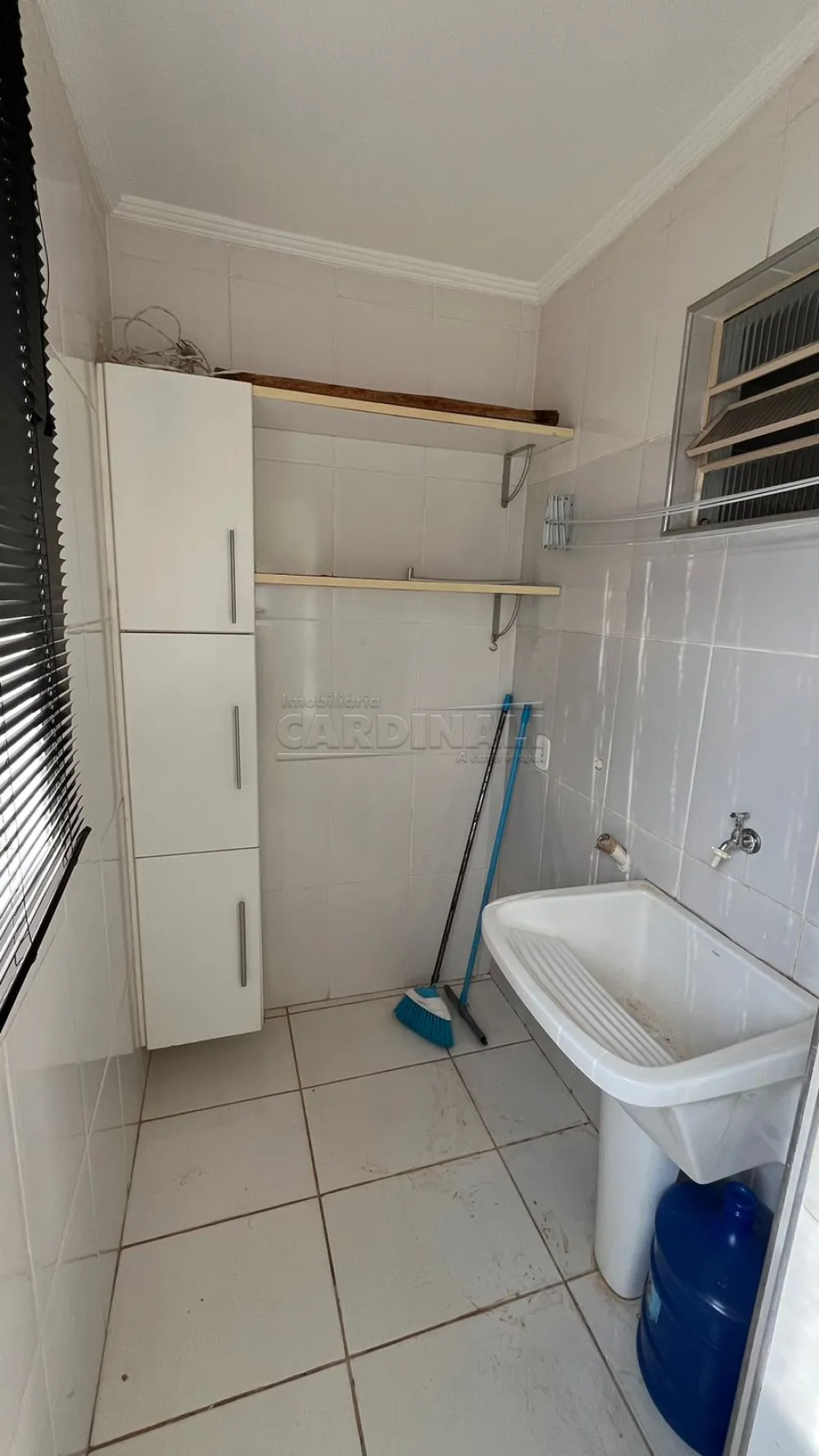 Comprar Apartamento / Padr&atilde;o em Araraquara R$ 200.000,00 - Foto 5