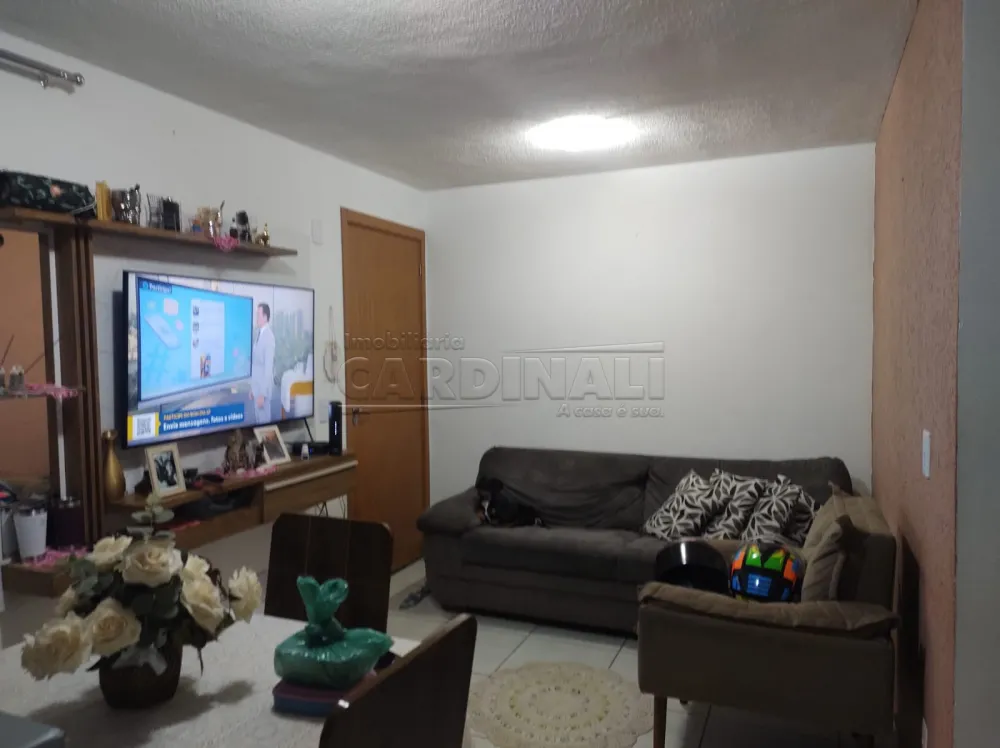 Comprar Apartamento / Padr&atilde;o em S&atilde;o Carlos R$ 230.000,00 - Foto 4